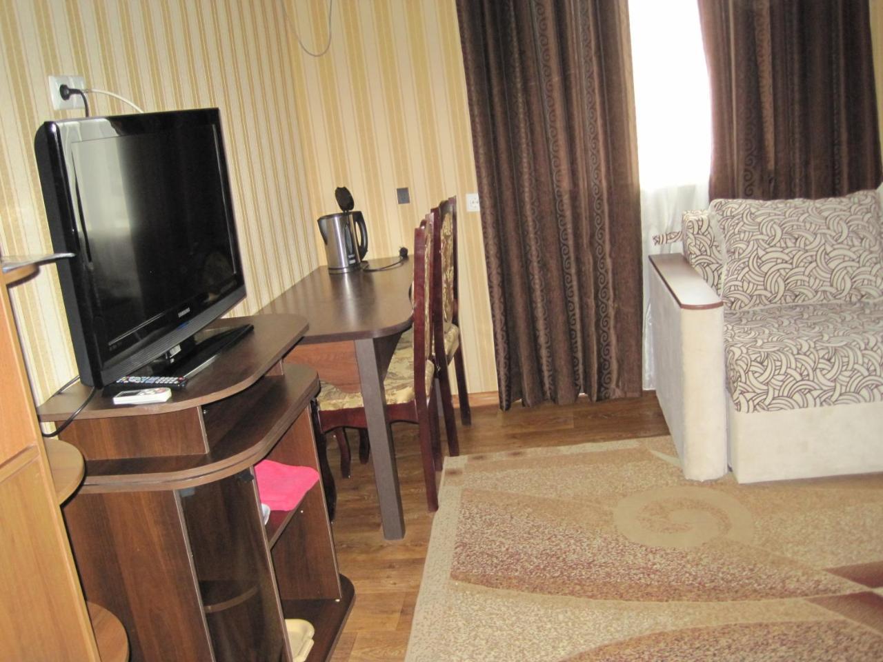 Uman Hotel Exterior foto