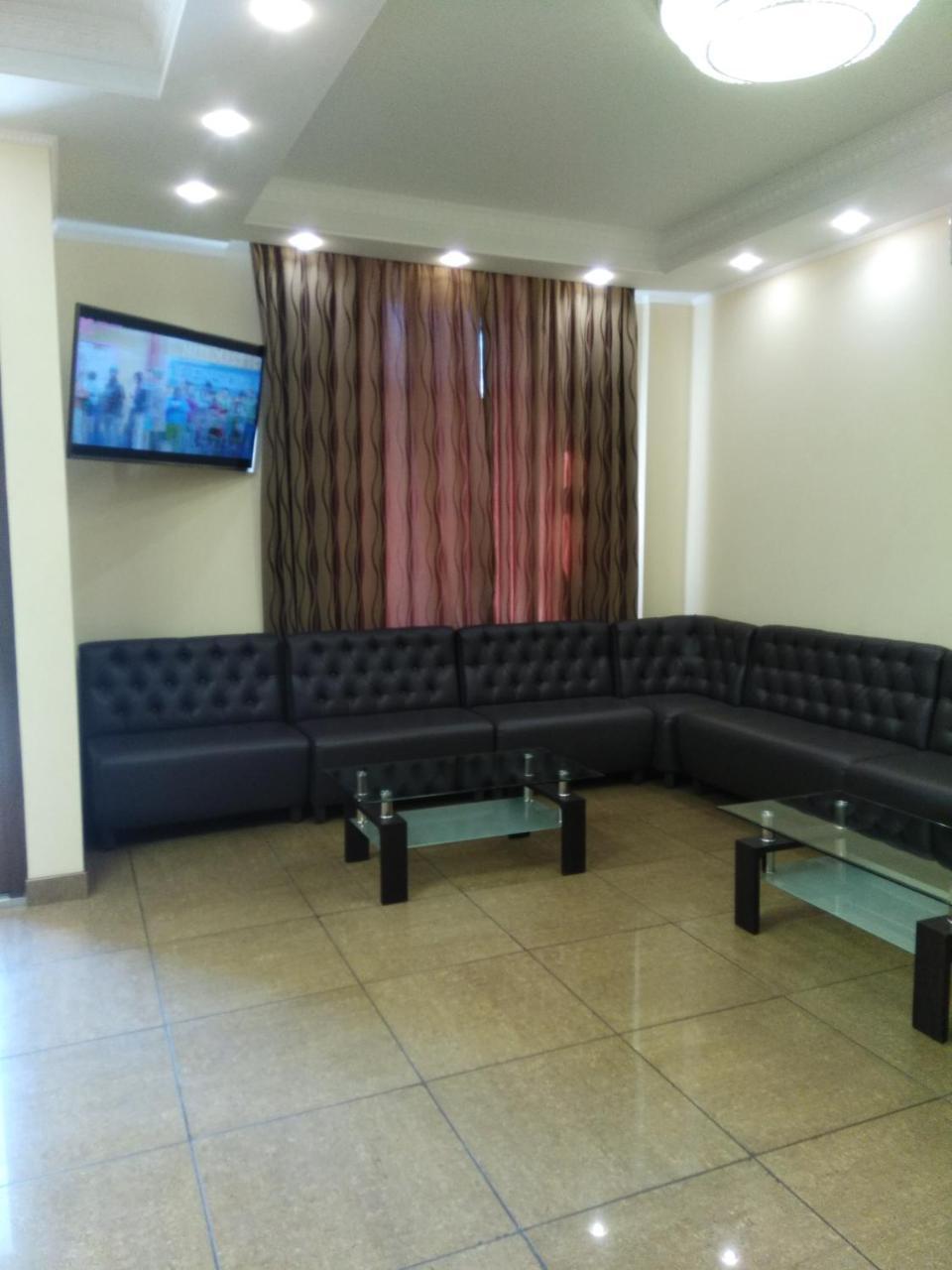 Uman Hotel Exterior foto